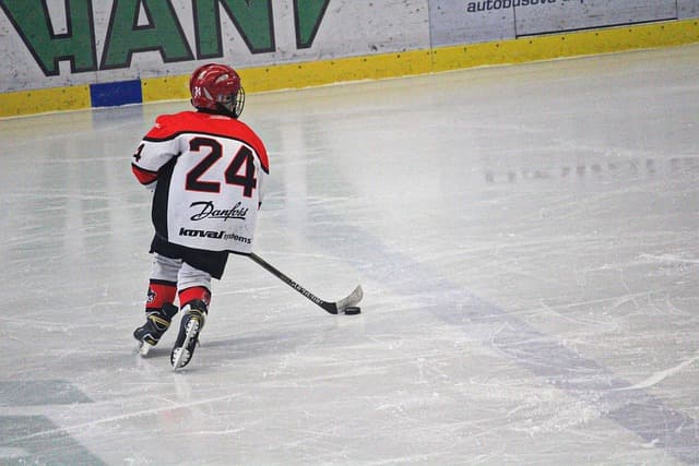 Hockey unterm Zelt
