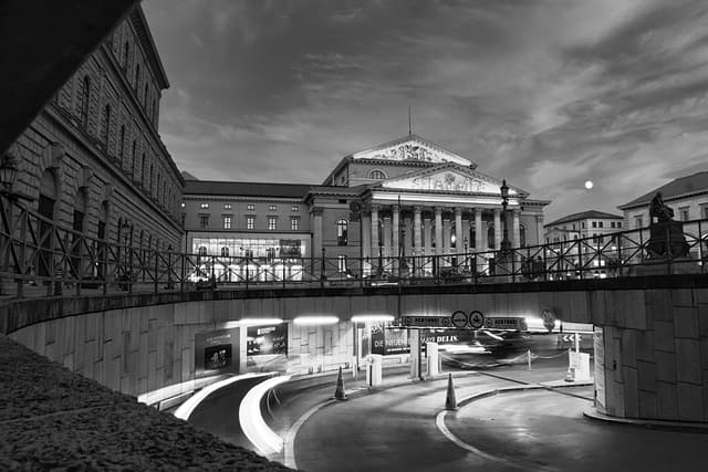 Gruppentreffen: Theater der Erfahrungen